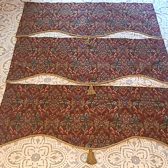 3 Matching Luxury Tapestry Valances Gold Cable Trim & Tassel Vintage 49"x 29.75" - Picture 1 of 7